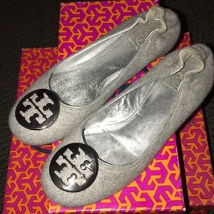 FiNAL OFFER 👀Tory Burch Reva